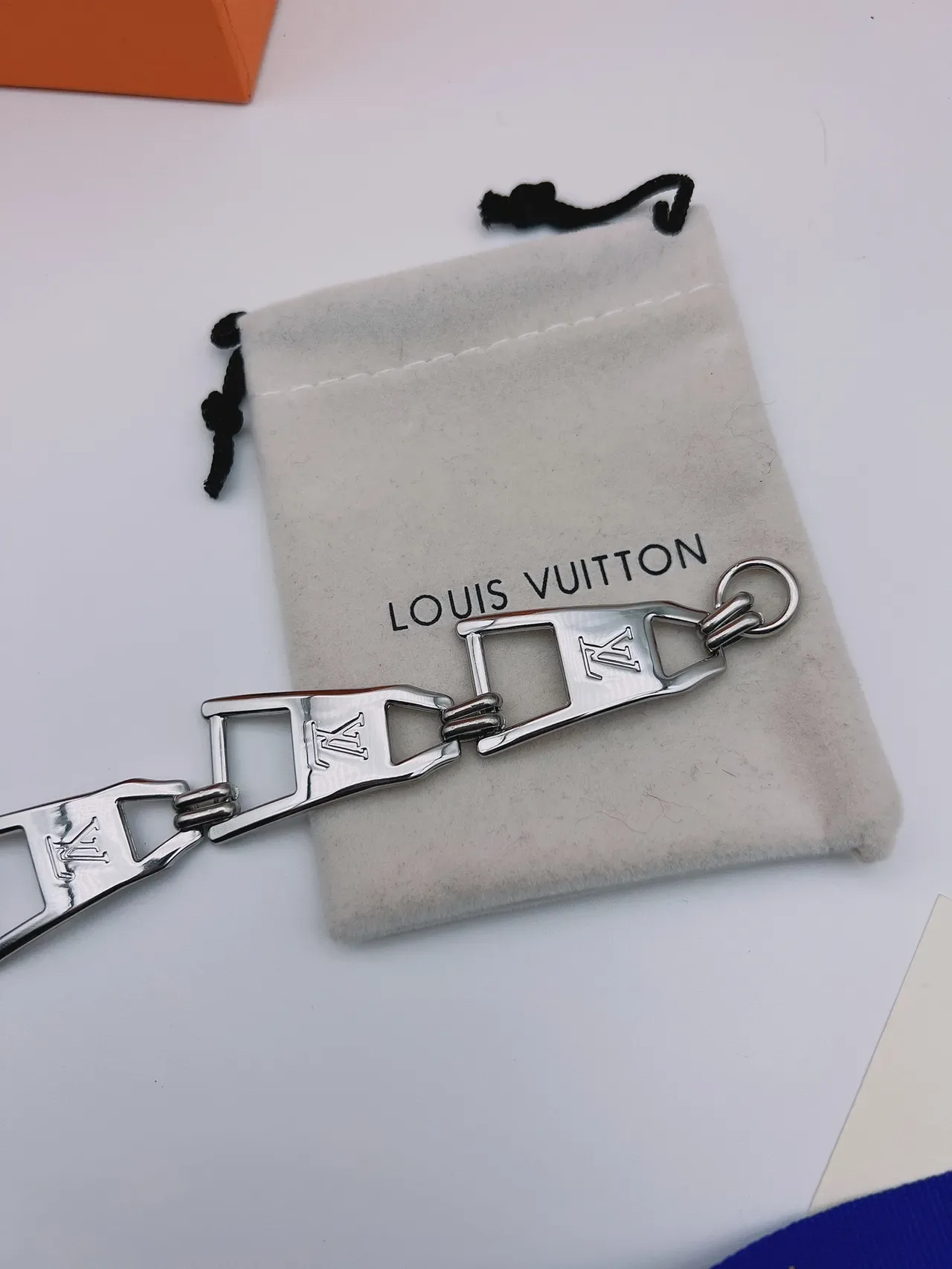 Louis Vuitton Chain Silver Green Metallic Monogram-Engraved Necklace 2