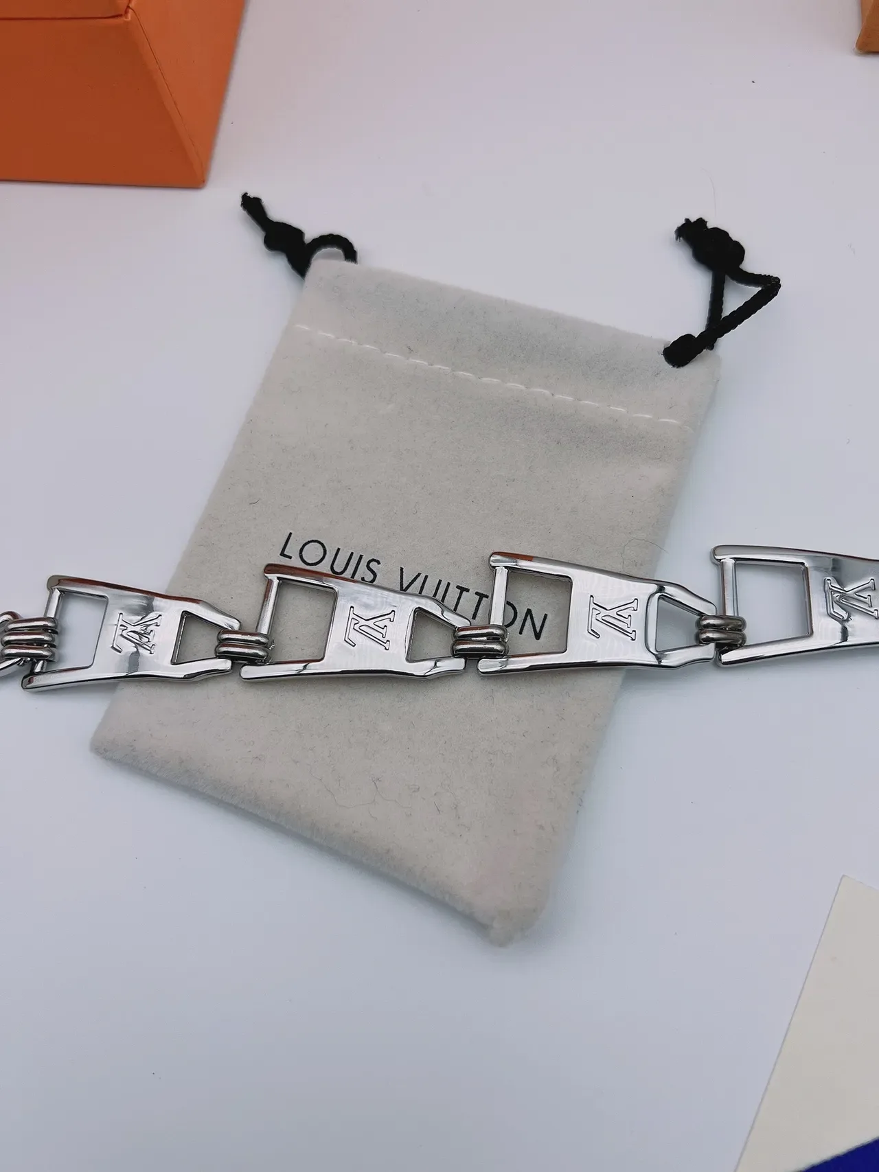 Louis Vuitton Chain Silver Green Metallic Monogram-Engraved Necklace 3