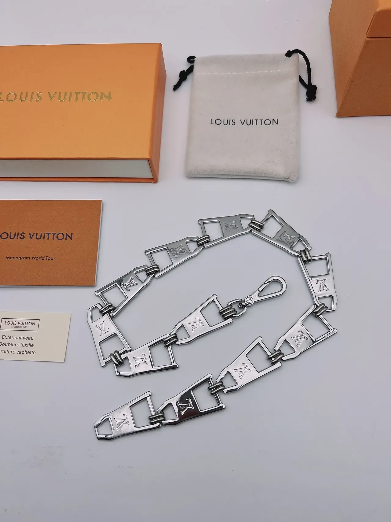 Louis Vuitton Chain Silver Green Metallic Monogram-Engraved Necklace 6