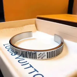 Louis Vuitton سوار كف باركود منحوت