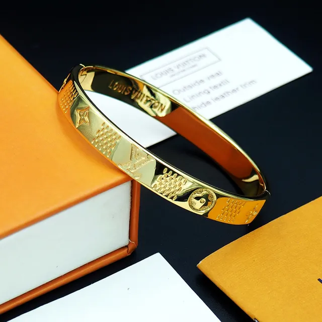 Louis Vuitton Engraved Monogram Bangle Gold Continuous Bracelet 11