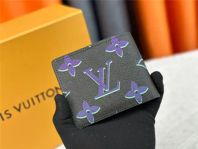 Portefeuille court Louis Vuitton Monogramme Floral 9