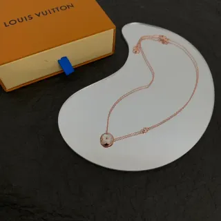 Louis Vuitton Pendentif Floral Chaîne Or Rose Blanche Chaîne Mère-de-perle Collier