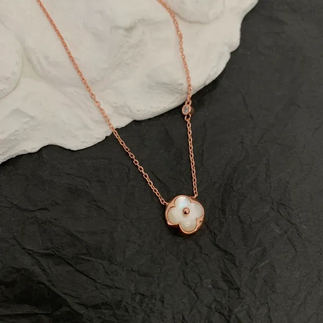Louis Vuitton Floral Pendant Gold White Rose Chain Mother-of-Pearl Necklace 3