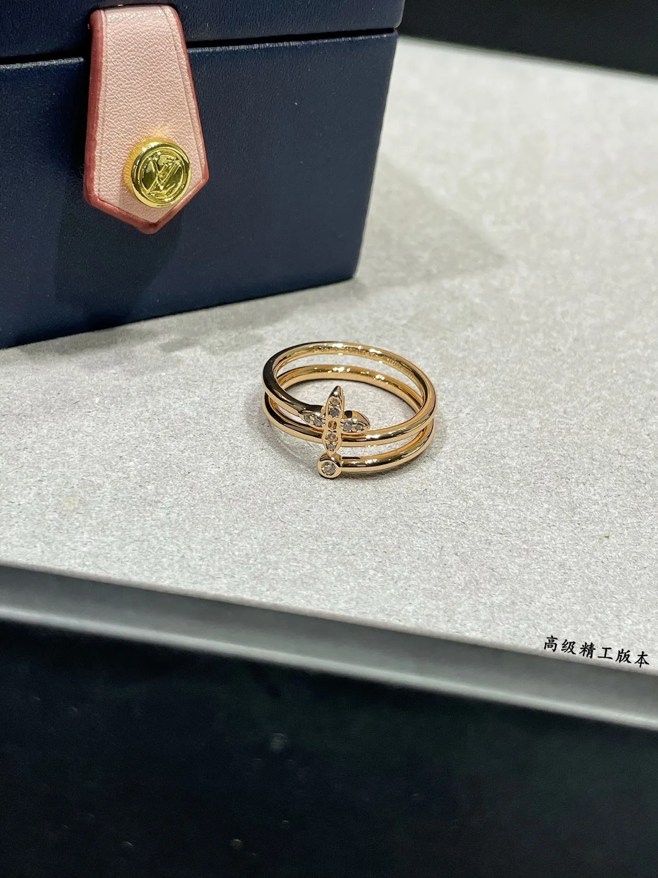 Louis Vuitton Flower Motif Double-Band Diamond Ring 6