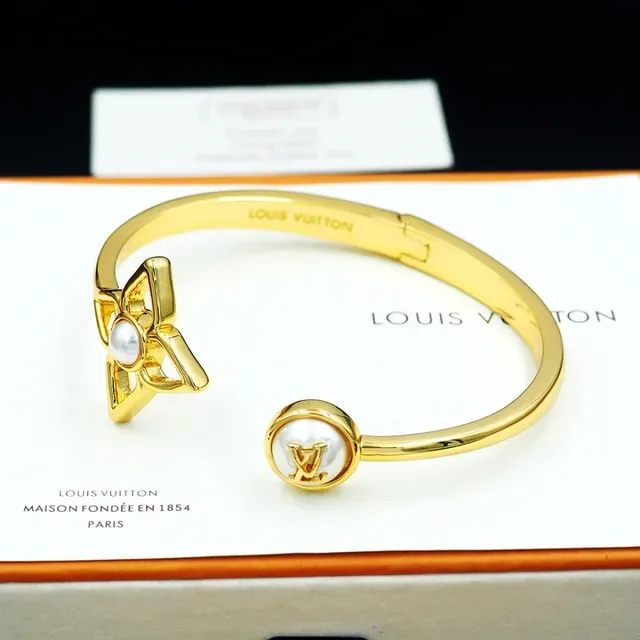 Louis Vuitton Flower Motif Pearl Gold-Tone Open Bangle Bracelet 3