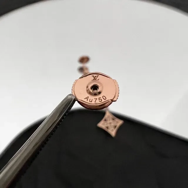 Louis Vuitton Geometric Motif Dangling Earrings 6