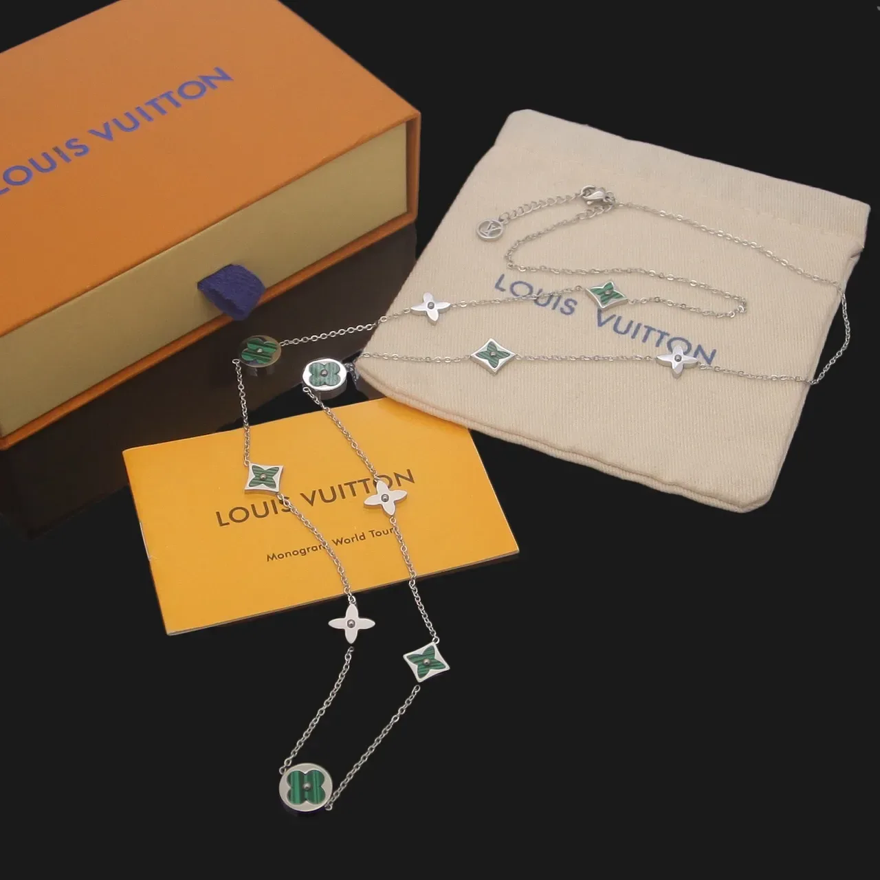 Louis Vuitton Gold Green Fine Chain-Link Enamel And Mother-of-Pearl Pendants Necklace 4