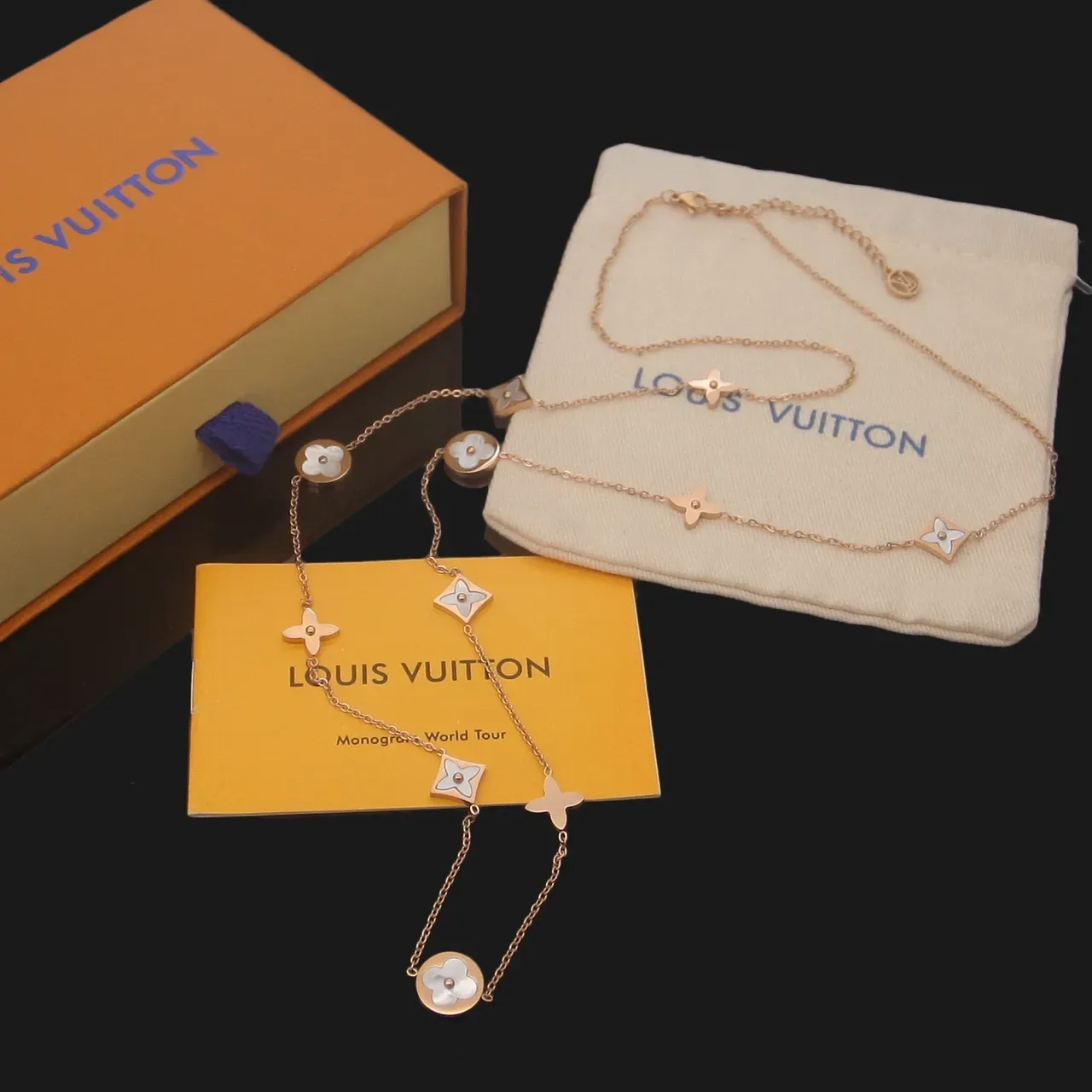 Louis Vuitton Gold Green Fine Chain-Link Enamel And Mother-of-Pearl Pendants Necklace 6
