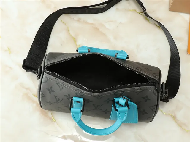 Louis Vuitton bolsa Boston verde bege monograma lona cilíndrico barril 2
