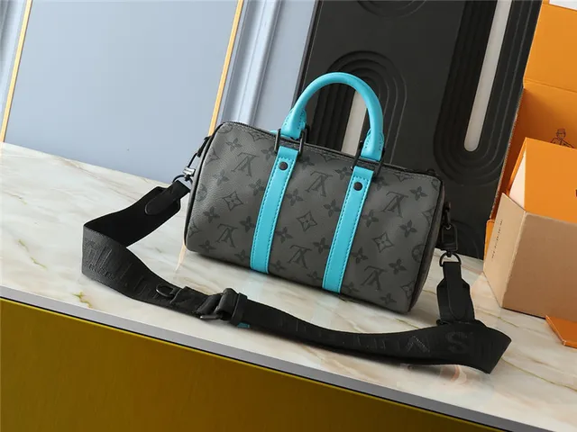 Louis Vuitton bolsa Boston verde bege monograma lona cilíndrico barril 8