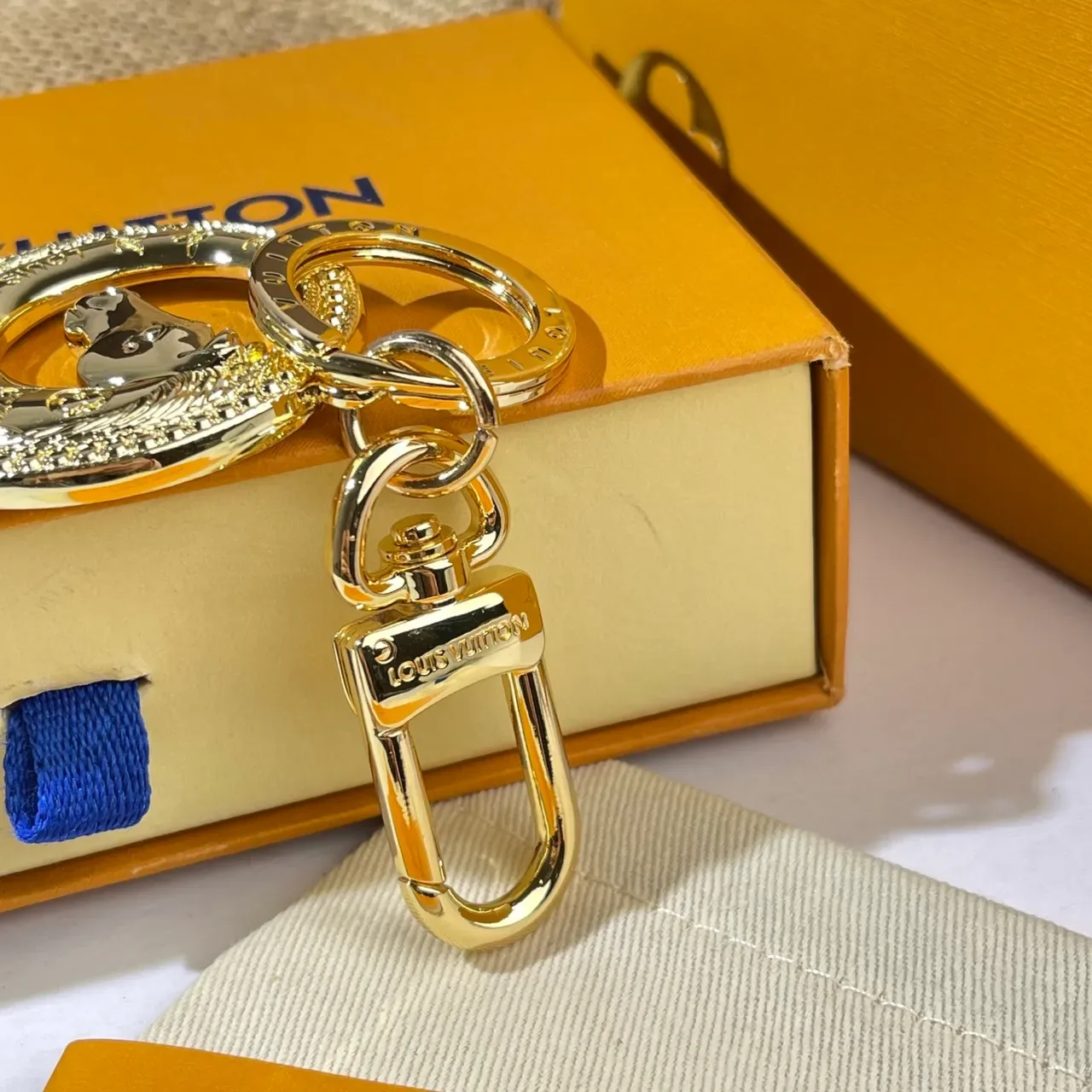 Louis Vuitton Horse Charm Gold Blue Metal Head Motif Bracelet 3