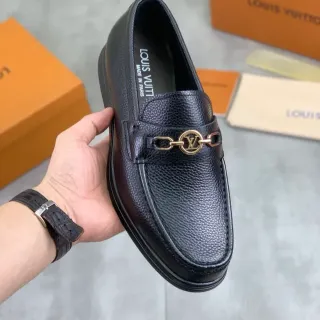 Louis Vuitton Horsebit 1955 Black Pebbled Leather Loafer