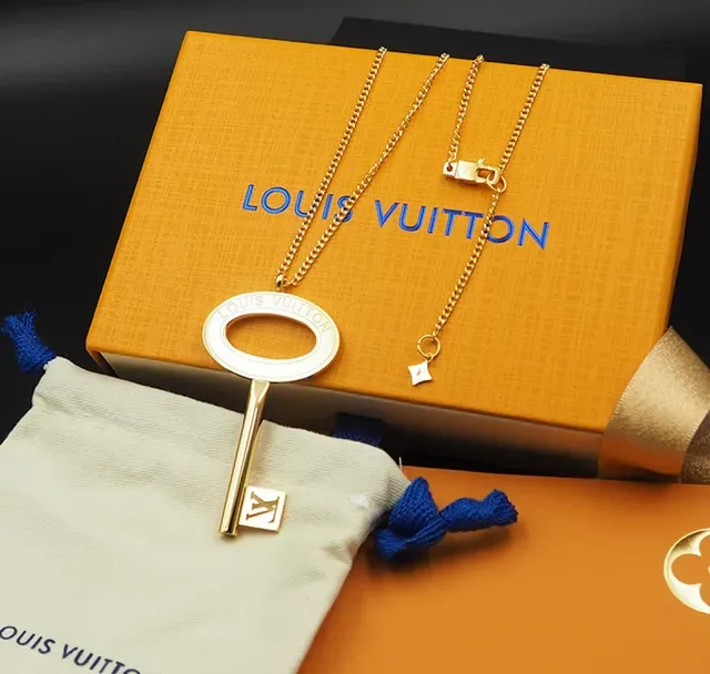 Louis Vuitton Key Pendant Gold-Tone Necklace 7