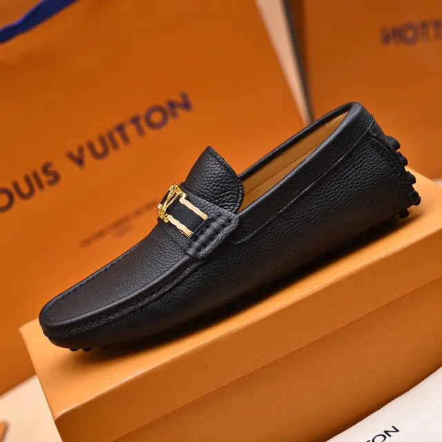 Louis Vuitton mocassin noir doré cuir grainé LV monogram boucle mocassin 3