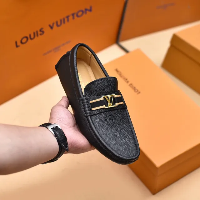 Louis Vuitton mocassin noir doré cuir grainé LV monogram boucle mocassin 6