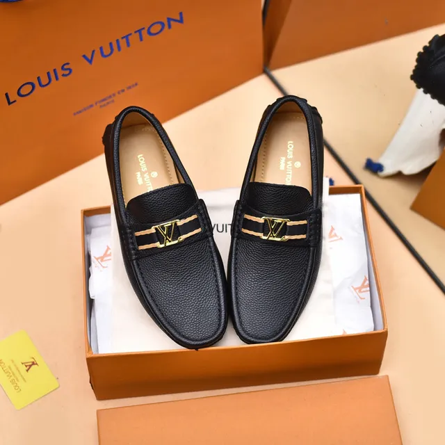 Louis Vuitton mocassin noir doré cuir grainé LV monogram boucle mocassin 7