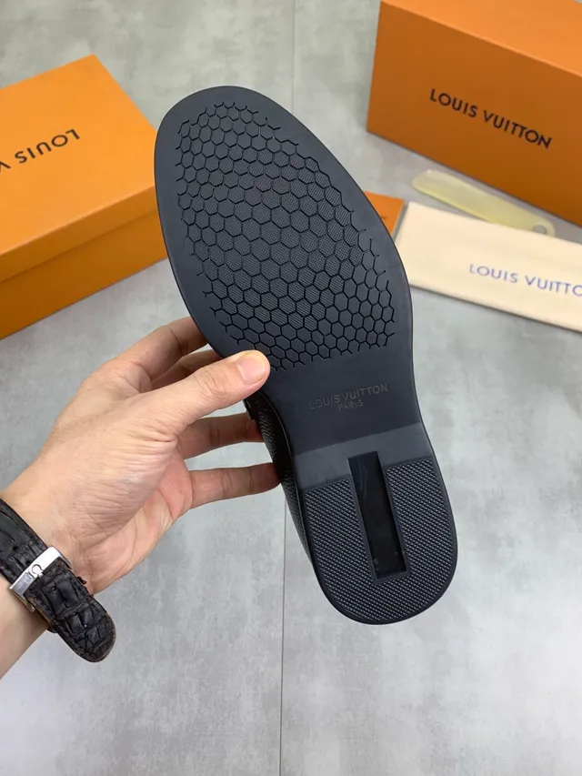 Louis Vuitton Mocassim Preto Couro granulado Tira penny Mocassim 2