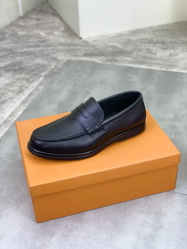 Louis Vuitton Mocassim Preto Couro granulado Tira penny Mocassim 4