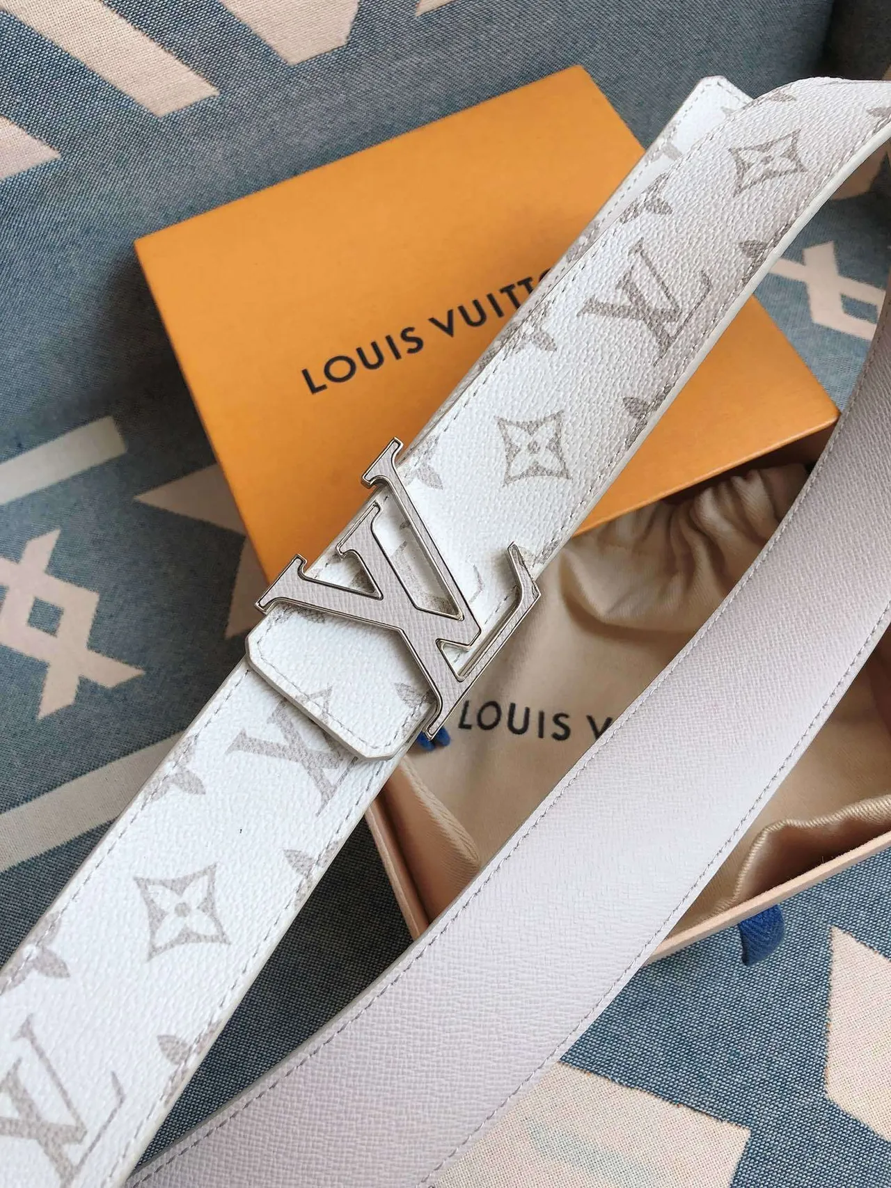 Louis Vuitton LV Belt Twist White Monogram Leather Belt 2