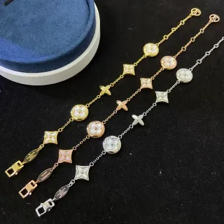 Louis Vuitton LV Flower Mother-of-Pearl Quatrefoil Chain Bracelets
