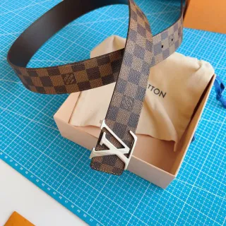 লুইস ভিতন LV Initiales Damier ক্যানভাস বাদামি বেইজ চামড়ার বেল্ট