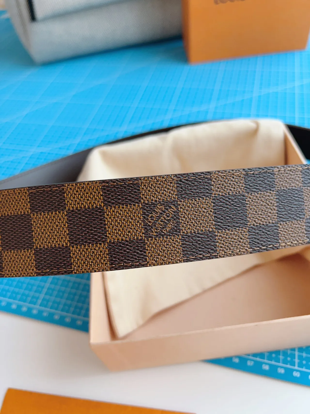 Louis Vuitton LV Initiales Belt Damier Canvas Brown Beige Leather Belt 2