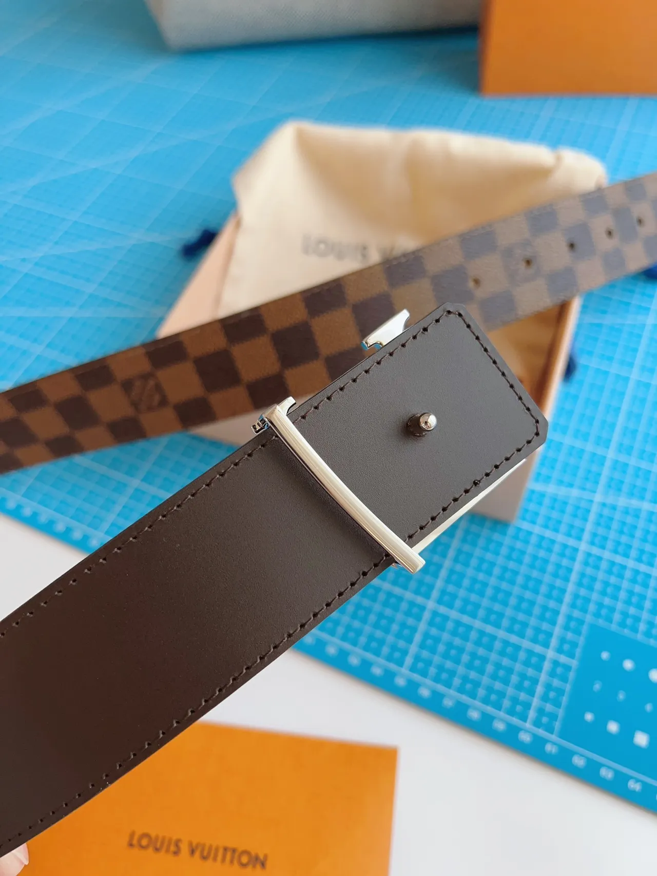 Louis Vuitton LV Initiales Belt Damier Canvas Brown Beige Leather Belt 5
