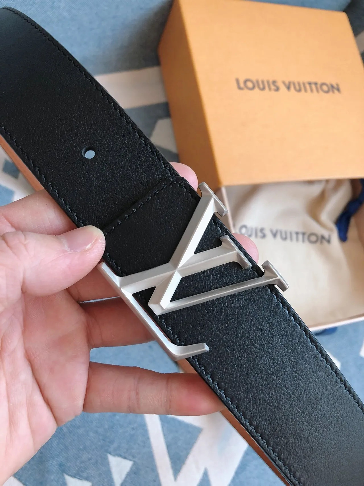 Louis Vuitton LV Initiales Black Leather Belt 8