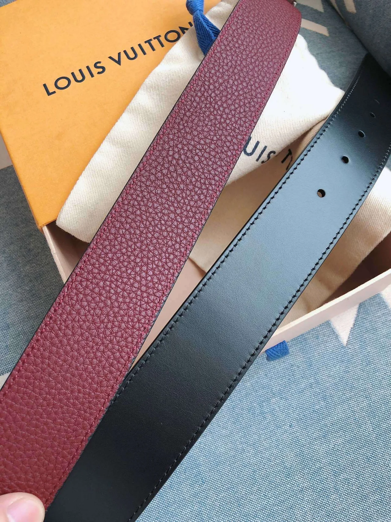 Louis Vuitton LV Initiales Burgundy Pebbled Leather Belt 2