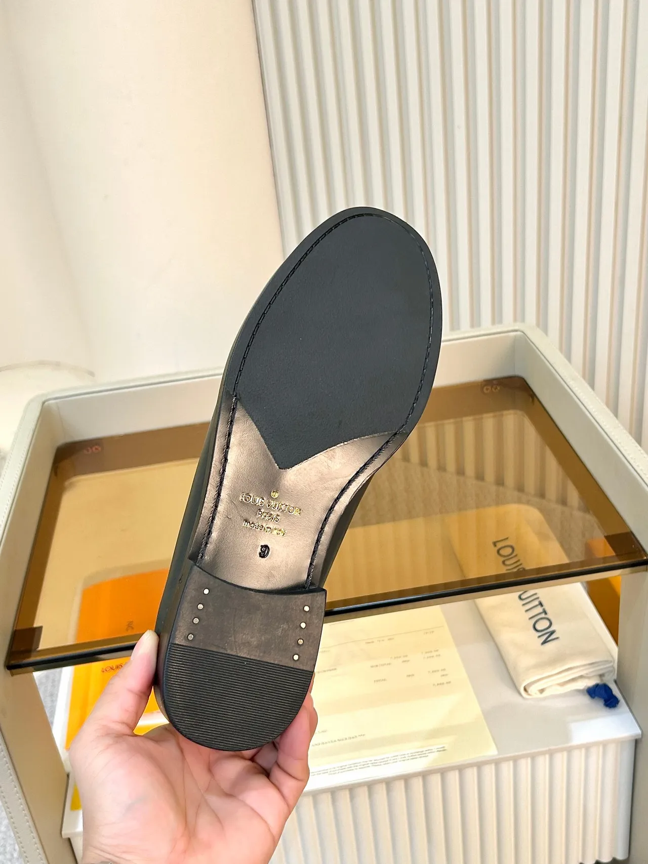 Louis Vuitton LV Mocassim Preto Branco Bicolor Couro Fivela Horsebit Mocassim 2