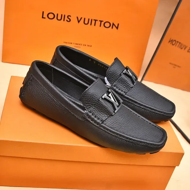Louis Vuitton LV Logo Loafer Black Pebbled Leather Loafers 9
