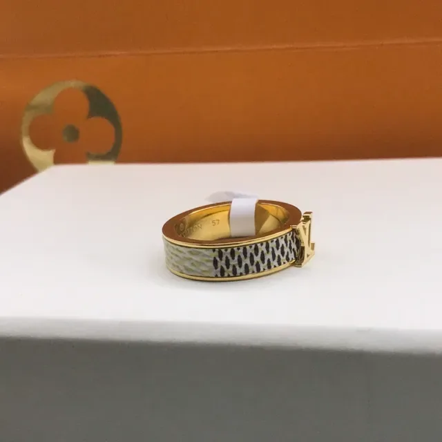 Louis Vuitton LV Ring Monogram Black and White Gold-Tone Rings 4