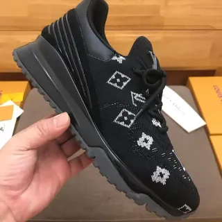 Louis Vuitton LV Trainer Negro Blanco Tejido Monogram Parte superior gruesa escultura suela zapatillas lifestyle