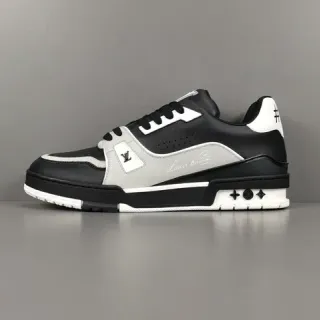 Louis Vuitton LV Trainer Zapatos Lifestyle de cuero negro y blanco con correas asimétricas y capas