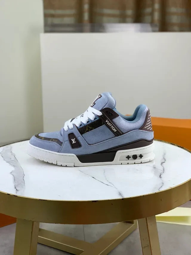 Louis Vuitton LV Sneakers Lifestyle Bleu Marron Suede et Monogram Canvas Dual Logos 5