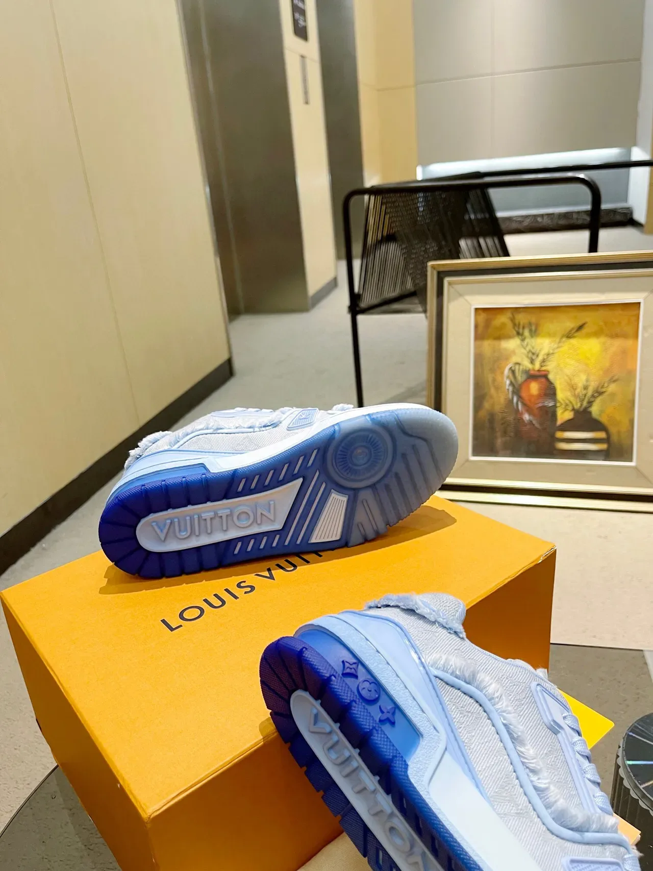 Louis Vuitton LV Trainer নীল সাদা ফ্রেড এজ টেক্সটাইল মনোগ্রাম আপার লাইফস্টাইল স্নিকার্স 4