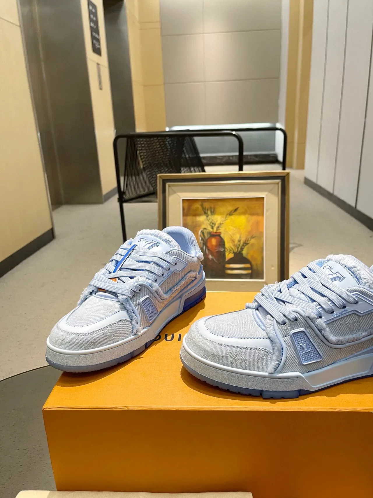 Louis Vuitton LV Trainer নীল সাদা ফ্রেড এজ টেক্সটাইল মনোগ্রাম আপার লাইফস্টাইল স্নিকার্স 7