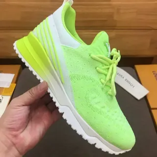 Louis Vuitton LV Trainer Verde Blanco Upper de Tejido Suela Esculpida Sneakers Lifestyle