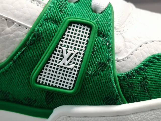 Louis Vuitton LV Trainer Green White Monogram-Printed Overlays Leather Panels Lifestyle Sneakers 8