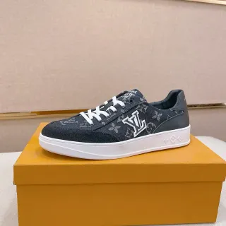 লুইস ভিটন LV Trainer নেভি হোয়াইট মনোগ্রাম-প্রিন্টেড ডেনিম উপর ওভারসাইজড এমব্রয়ডার্ড লোগো লাইফস্টাইল স্নিকার্স