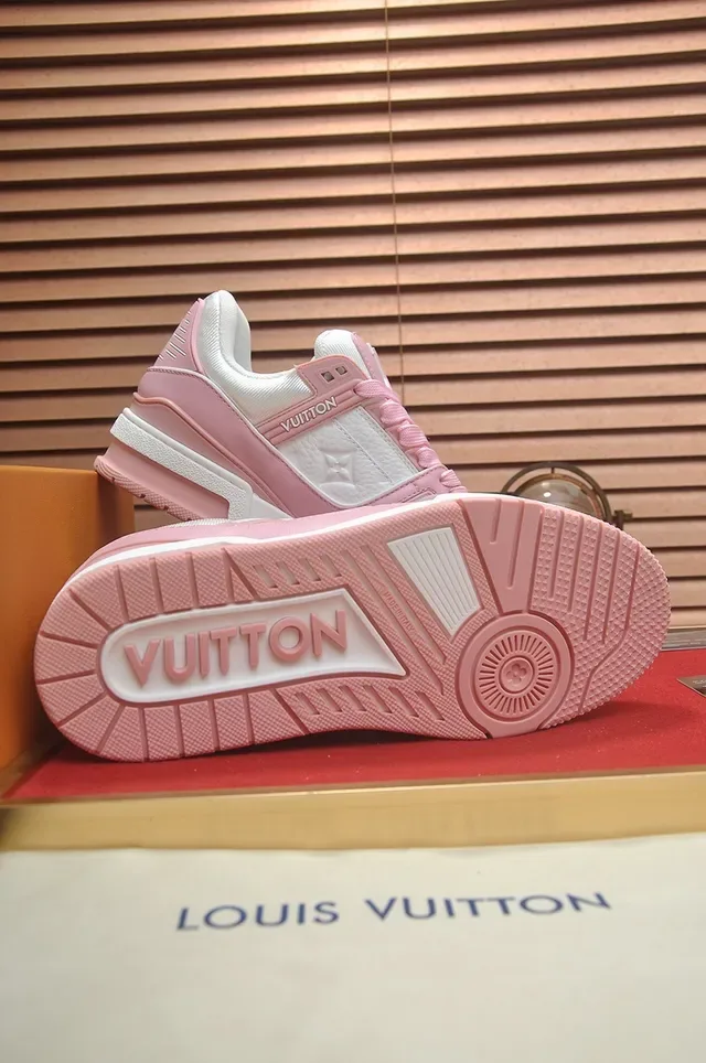 Louis Vuitton LV Trainer গোলাপি সাদা লো টপ লেয়ার্ড সোল লাইফস্টাইল স্নিকার 3