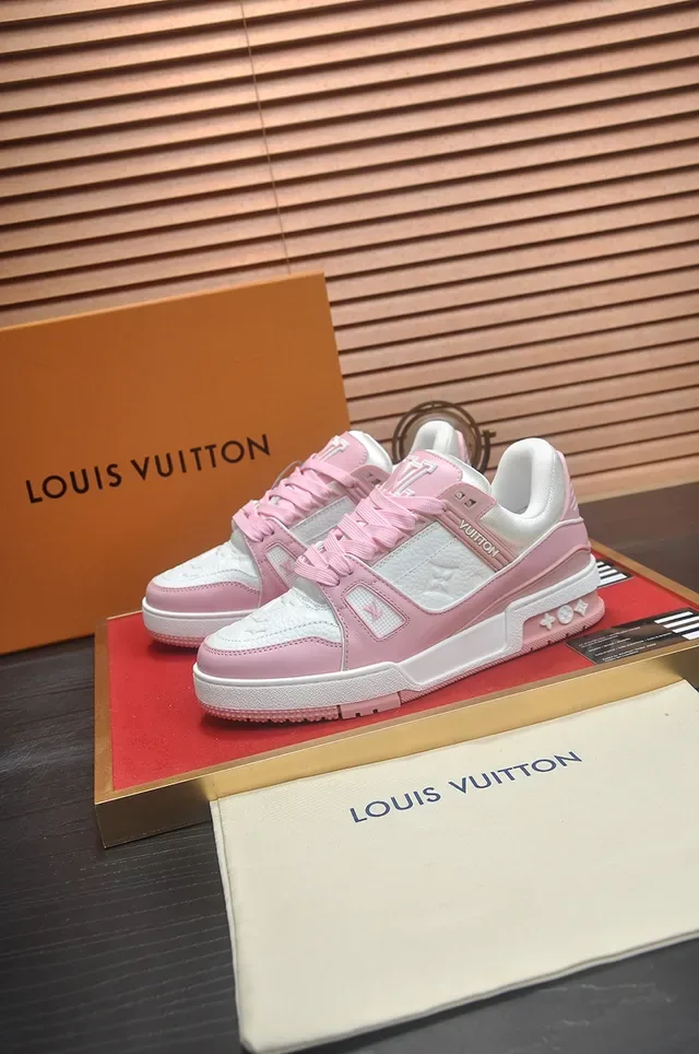 Louis Vuitton LV Trainer গোলাপি সাদা লো টপ লেয়ার্ড সোল লাইফস্টাইল স্নিকার 4