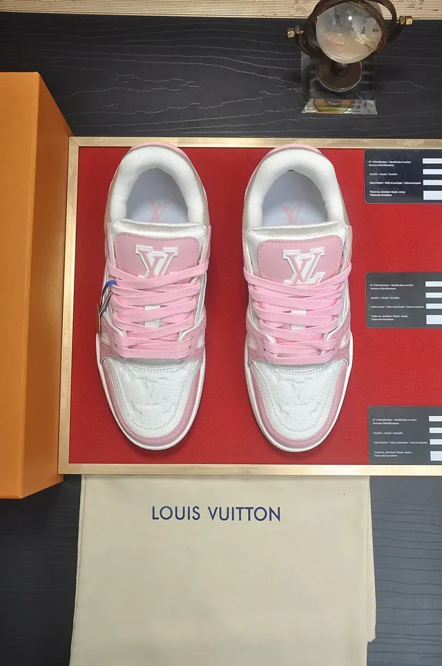 Louis Vuitton LV Trainer গোলাপি সাদা লো টপ লেয়ার্ড সোল লাইফস্টাইল স্নিকার 5