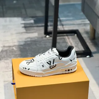 Louis Vuitton LV Trainer White Black Graphic-Print Upper Sculpted Midsole Lifestyle Sneakers