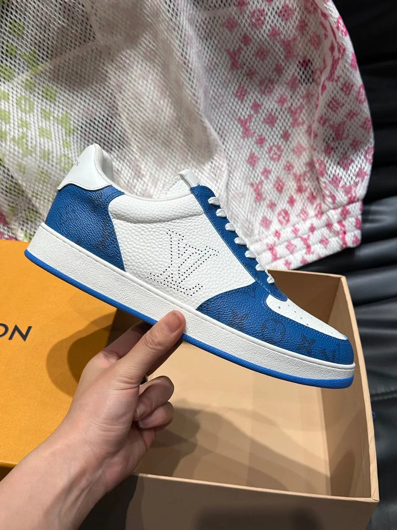 Louis Vuitton LV Trainer White Blue Color-Blocked Leather Perforated Toe Cap Lifestyle Sneakers 5