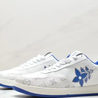 Louis Vuitton LV Trainer blanco azul monograma lienzo superior logo floral estilo de vida zapatillas