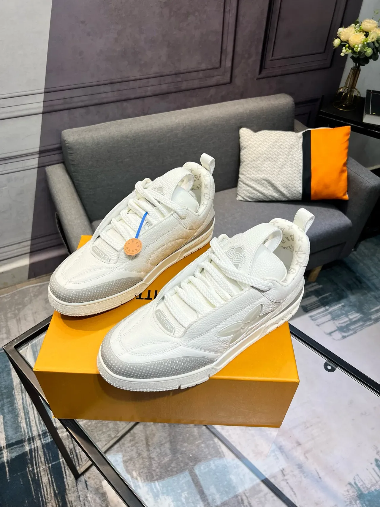 Louis Vuitton LV Trainer White Gray Pebbled Leather Upper Translucent Floral Side Motif Lifestyle Sneakers 3