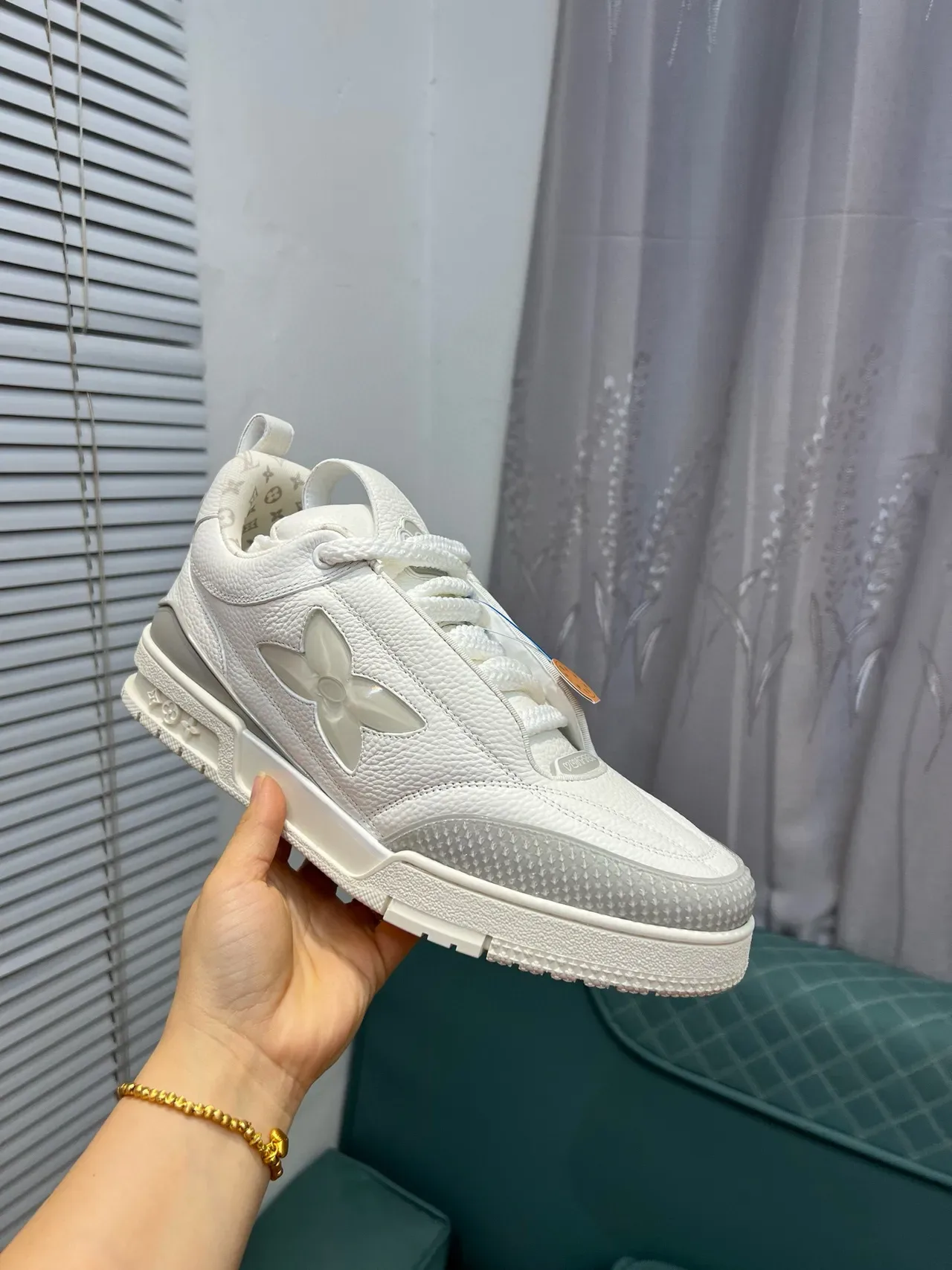 Louis Vuitton LV Trainer White Gray Pebbled Leather Upper Translucent Floral Side Motif Lifestyle Sneakers 6
