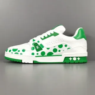 Louis Vuitton LV Trainer Tênis de Lifestyle Branco e Verde de Couro Superior com Estampa de Bolinhas